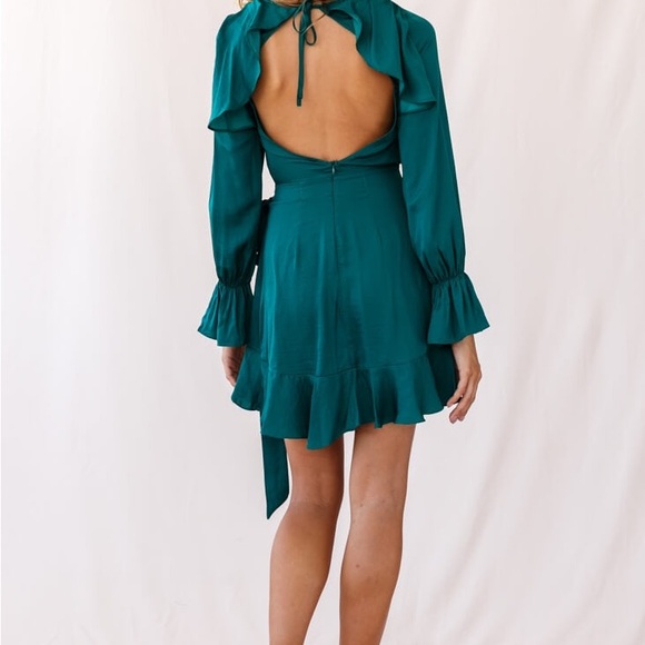 SELFIE LESLIE Darla Long Sleeve Satin Dress Forest Green L nwt - Picture 4 of 13